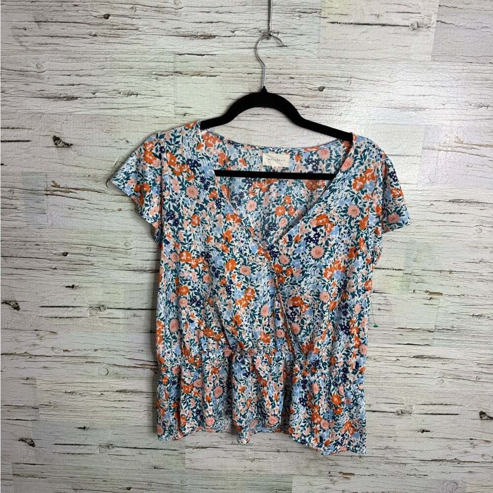 MELLODAY Floral V-Neck Blouse in Orange and Blue top size medium
